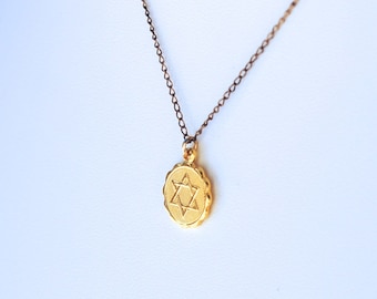 Star of David Charm Necklace Jewish Star Vintage Gold Toned Judaic Jewelry Chanukah Gift Hanukkah Gift