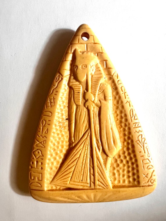 Vintage Egyptian Revival Epoxy Resin Pharaoh Pendant … Gem
