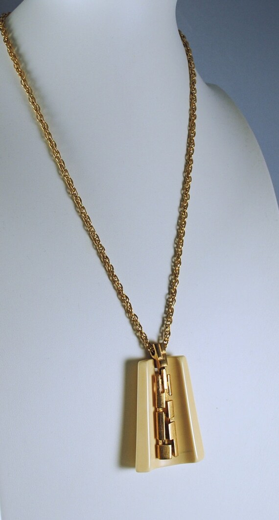 Vintage Necklace Lanvin-Like Runway Pendant Resin - image 3