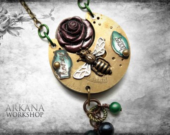 Steampunk Bee Key Pendant Real Honey Bee in Resin Clockwork Gears /& Brass Key on Chain Necklace Real Bug Insect Taxidermy Jewelry TursiArt