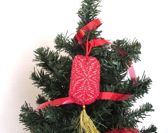 Handwoven stuffed tree ornament