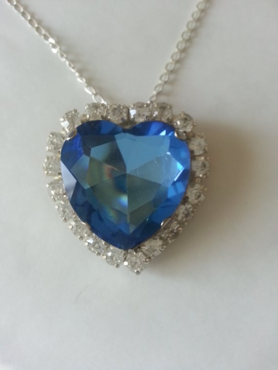 Heart of the Ocean Necklace - Swarovski Crystal Heart Pend… | Flickr