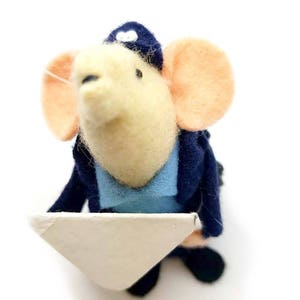 Little Post Mouse Valentine's gift Love Letter, perfect for mouse lover, animal collector or postman image 2