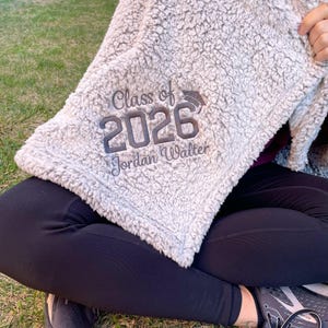 Custom Senior 2026 Sherpa Throw Blanket - CUSTOMIZE Name & CHOOSE Colors, Graduation Gift, College Graduate, Graduate Gift, 2027, 2028
