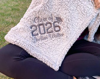 Custom Senior 2026 Sherpa Throw Blanket - CUSTOMIZE Name & CHOOSE Colors, Graduation Gift, College Graduate, Graduate Gift, 2027, 2028