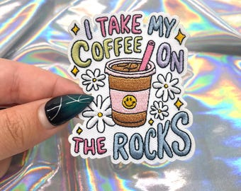 Toppa "Prendo il caffè con il ghiaccio", toppe carine per cappelli, toppe di tendenza, toppe termoadesive, toppe per cappelli, toppe per cappelli da camionista