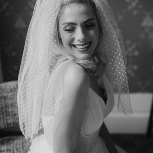 Bridal veil wedding elbow length Paulette image 2