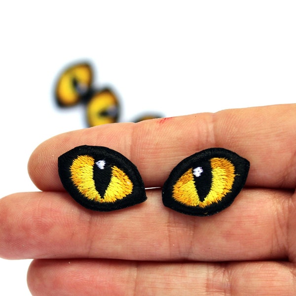 Tiny Yellow Cats Eyes, Embroidered 20mm Eyes, Iron on Patches for Jackets, Animal Pet Colored Eyes Small eyes, Kids Patches