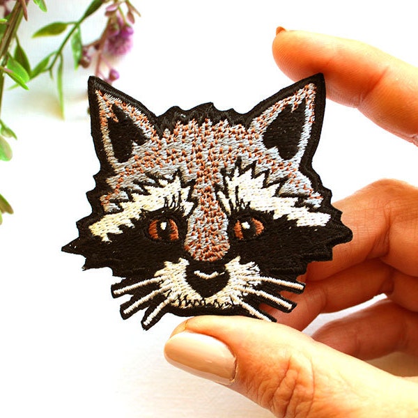 Raccoon Embroidered Patch Iron on Patches for Jackets Trash Panda Raccoon Cute Animal Lovers Raccoon Whiskers Coon Critter Patch