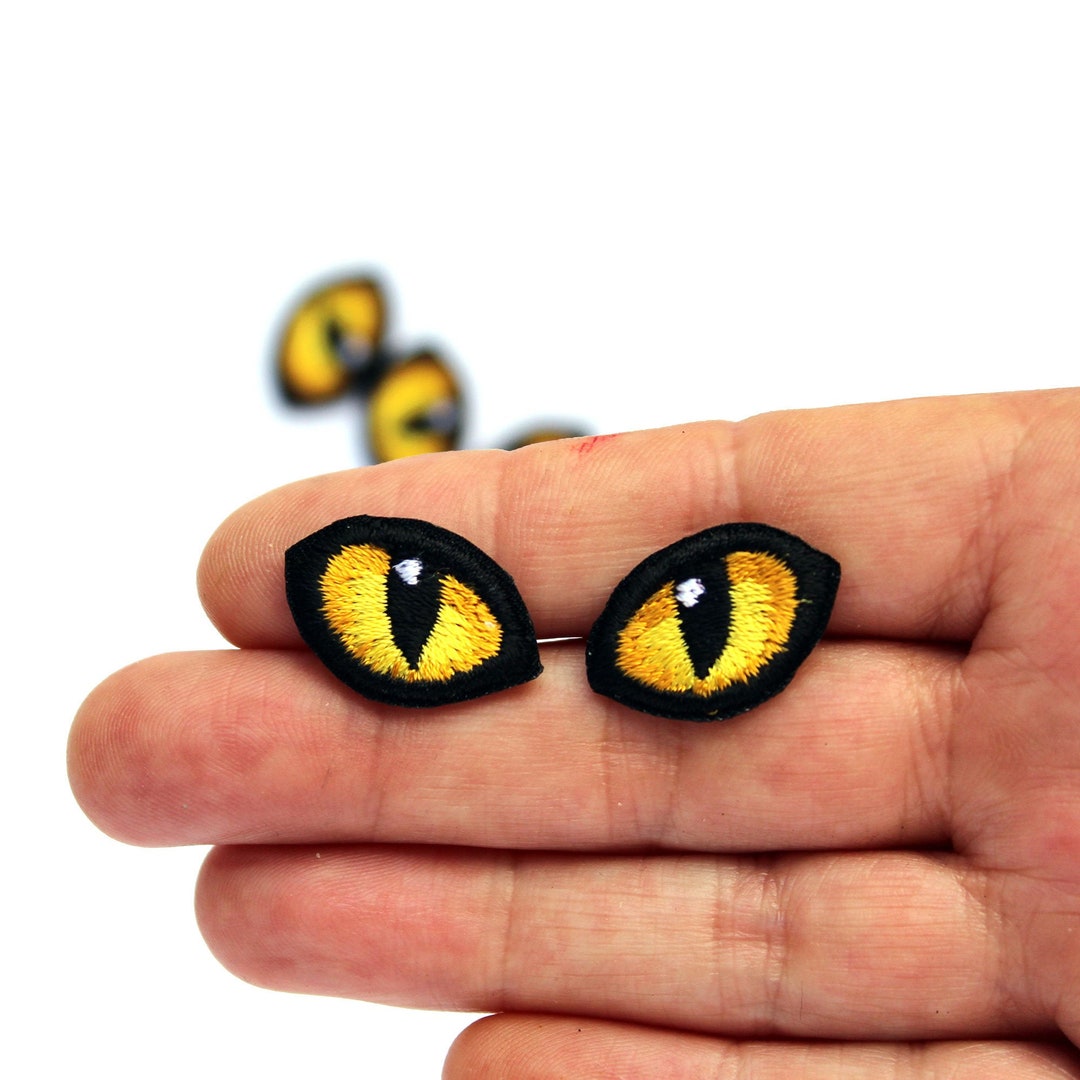 Tiny Yellow Cats Eyes, Embroidered 20mm Eyes, Iron on Patches for