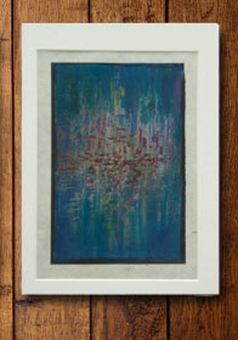 Blå reflektion på vatten, stadsmålning - Konstverk - Oljepastell bild 4