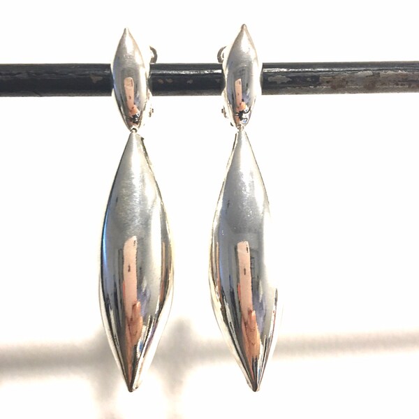 Sleek Earrings - Etsy