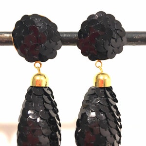 Retro vintage black sequin teardrop clip on earrings