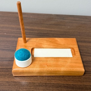 Needle Threader Caddy - for Clover Needle Threader (accessory) Base Only image 2