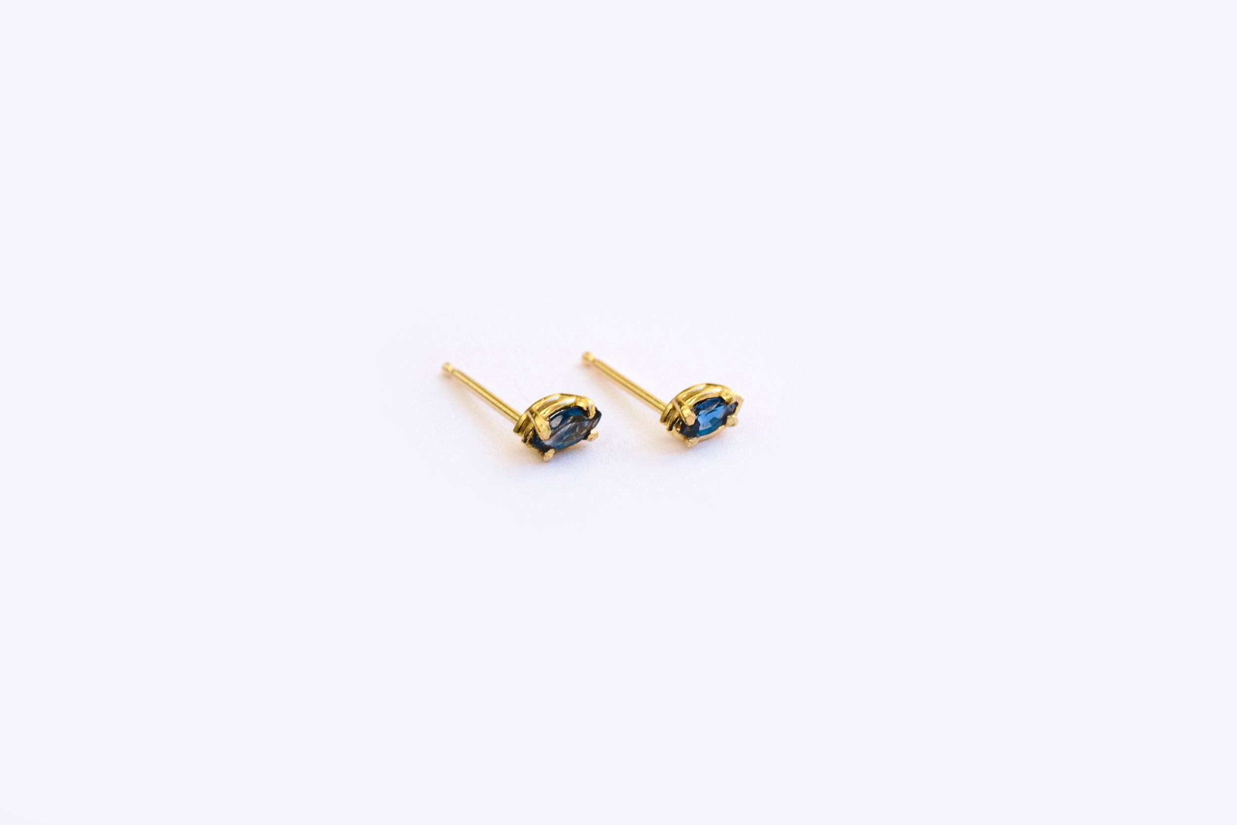 Sapphire Marquise Studs Sapphire Earrings 14k Hammered Gold - Etsy