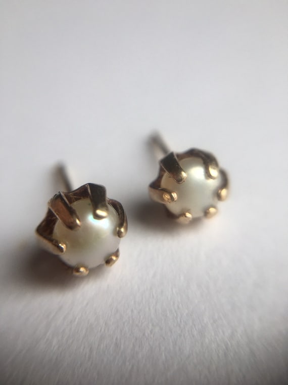 Items similar to 14kt Gold Pearl Prong Stud Earrings Rustic Pearl Gold