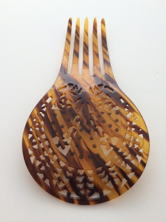 Vintage Victorian Era hair comb has Tortoiseshell-Pattern Flowered Hair Comb Antique Tortoise Shell Hair Comb - Etsy main image 2