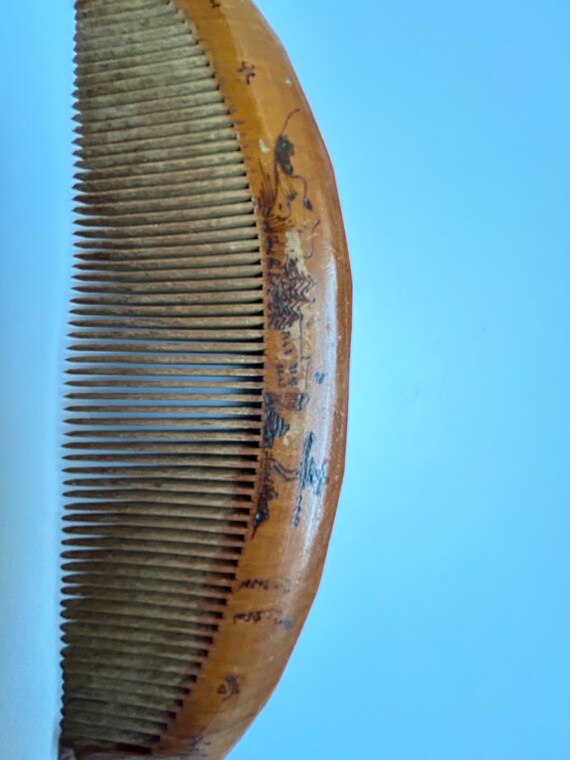 Oriental wood hand carved hair comb - image 2