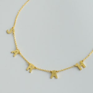 Colar com nome e letra, colar com nome dourado, colar com nome personalizado, colar personalizado, colar de prata, presente para ela, presente de Natal