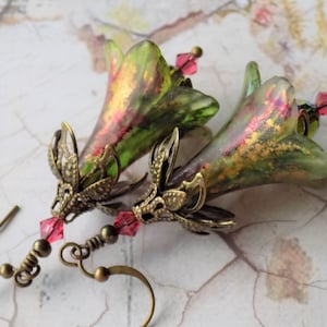 Green Pink Gold &quot;The Lady of Shalott&quot; Hand Painted Lucite Flower Earrings, Floral Boho Dangle Vintage Style Earrings, Unique Gift for Her