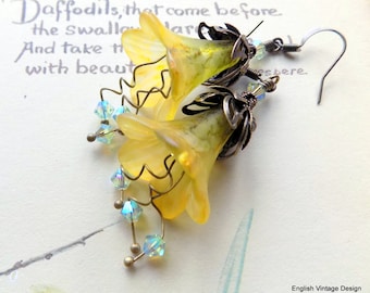 Yellow Lucite Flower Earrings, DAFFODILS, Spring Flower Earrings, Hand Painted Flower Earrings, Boho Dangle Earrings, Gift for Her