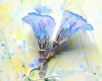 Blue Flower Earrings, "Periwinkle" Blue Earrings, Hand Painted Flower Earrings, Boho Dangle Earrings, Lucite Flower Earrings, Vintage Style