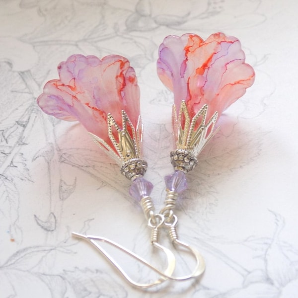 Lilac and Peach Flower Earrings, Unique Hand Painted Flower Earrings, Boho Dangle Earrings, Lucite Flower Earrings, Vintage Style Earrings