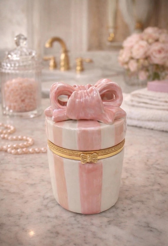 Vintage Hermitage Pottery Bow Trinket Box – Pink & White Hinged Keepsake – Romantic Vanity Decor