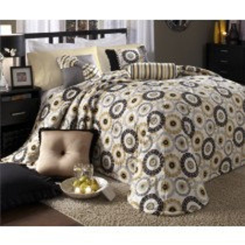 Custom made bedspread Bedspreads Send me your fabric Custom Etsy