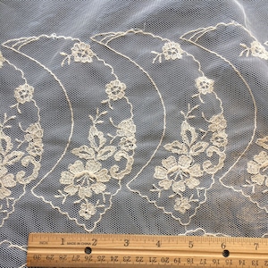Vintage Lace Collar Yardage // ecru, ivory net lace collar sets to cut out &gt; sold by the set