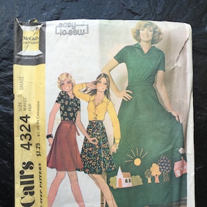Vintage 1970s Misses&#39; Wrap Skirt Pattern // McCall&#39;s 4324, size Small