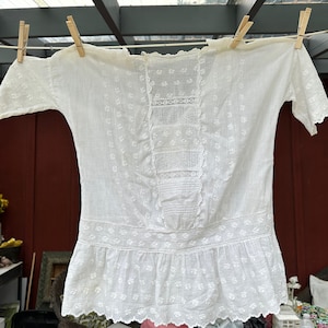 Antique White Batiste Dropped Waist Child&#39;s Dress / 22&quot; tall &gt; hand made heirloom, embroidered flowers, pintucks, lace, center back buttons