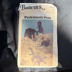Vintage 1970s Stuffed Prehistoric Creatures Pattern by Prehistoric People // Butterick 5632 > 10-20" tall T-Rex, Plesiosaur, Woolly Mammoth