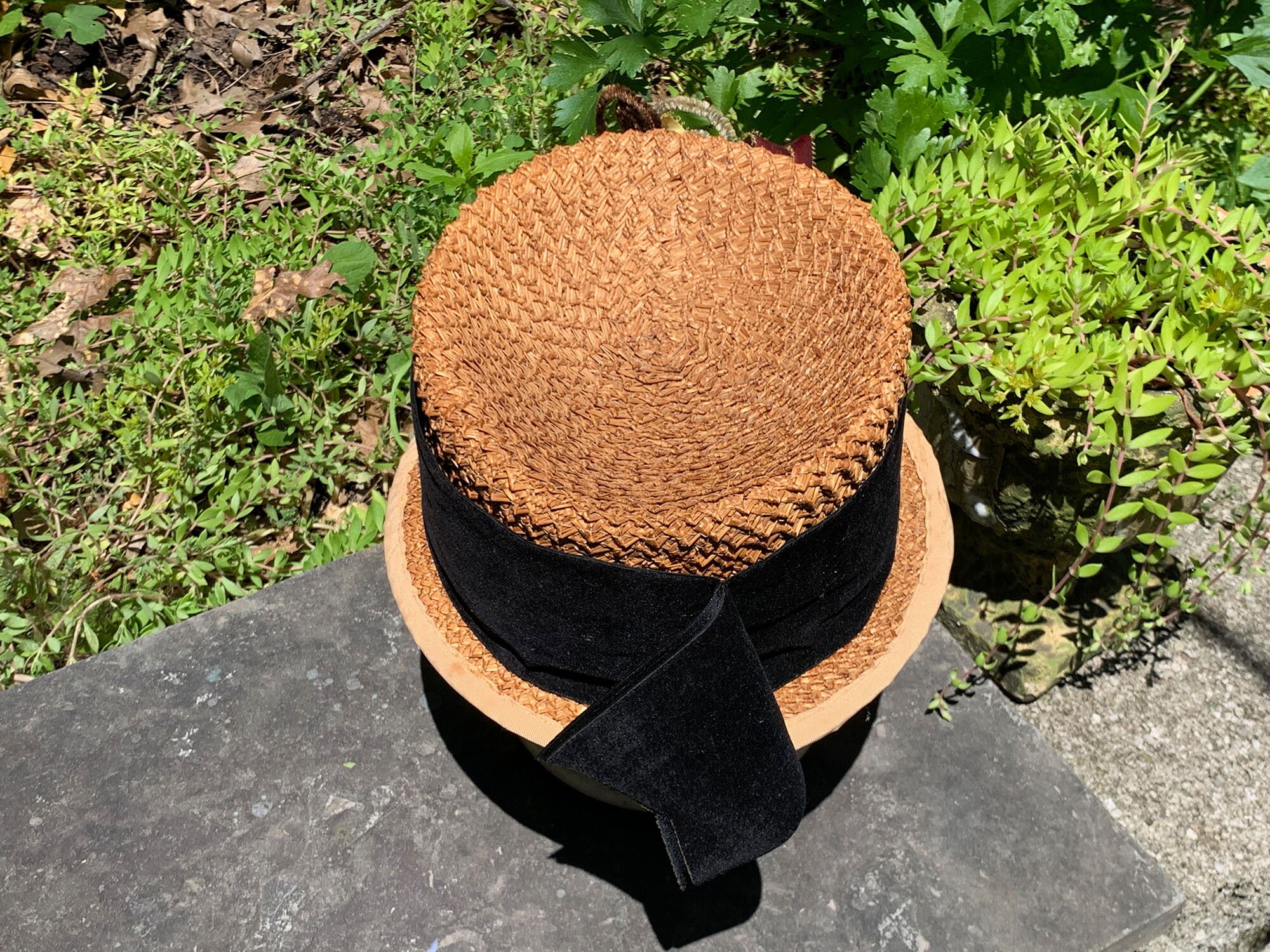 1940s Straw Hat w/Velvet Ribbon & Netting‎ 1940s Cream Straw Hat With Black Bow is now available on our  main image 3