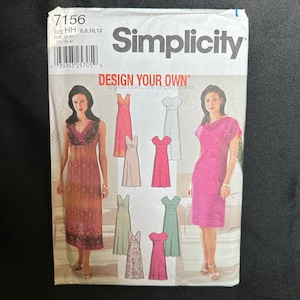 Misses&#39; Design Ihr eigenes Kleid Muster // Simplicity 7156 &gt; Gr 6-8-10-12 &gt; ungeschnitten, unbenutzt &gt; Mieder Variationen, Mock Wrap, Krawatten, drapierter Hals