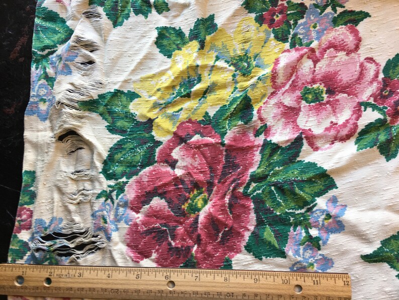 nubbly Vintage Rayon Pleated Curtain Panel  23x72x41  Large Print Floral Decorator Fabric  textured