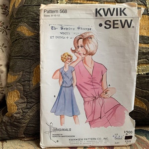 Vintage 1970s Flared Skirt and Top Pattern // Kwik Sew 568 &gt; sizes 8-10-12 &gt; by Kerstin Martensson &gt; center front bust gathers on shirt