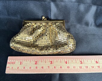 Vintage Whiting & Davis Mesh Coin Purse // 3.25x3