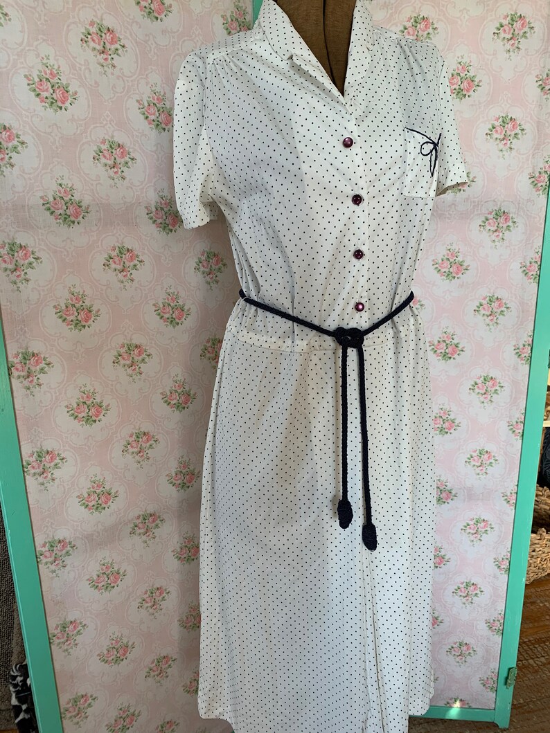 Vintage 1970s Polka Dot Shirtdress Size 13 wearable polyester button down skater dress navy blue dots and rope belt