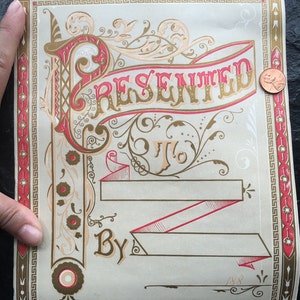 Ongebruikte Victoriaanse jaren 1880 Color Lithographed Presentation Award // antiek, vintage, rood, verguld goud, beloning van verdienste