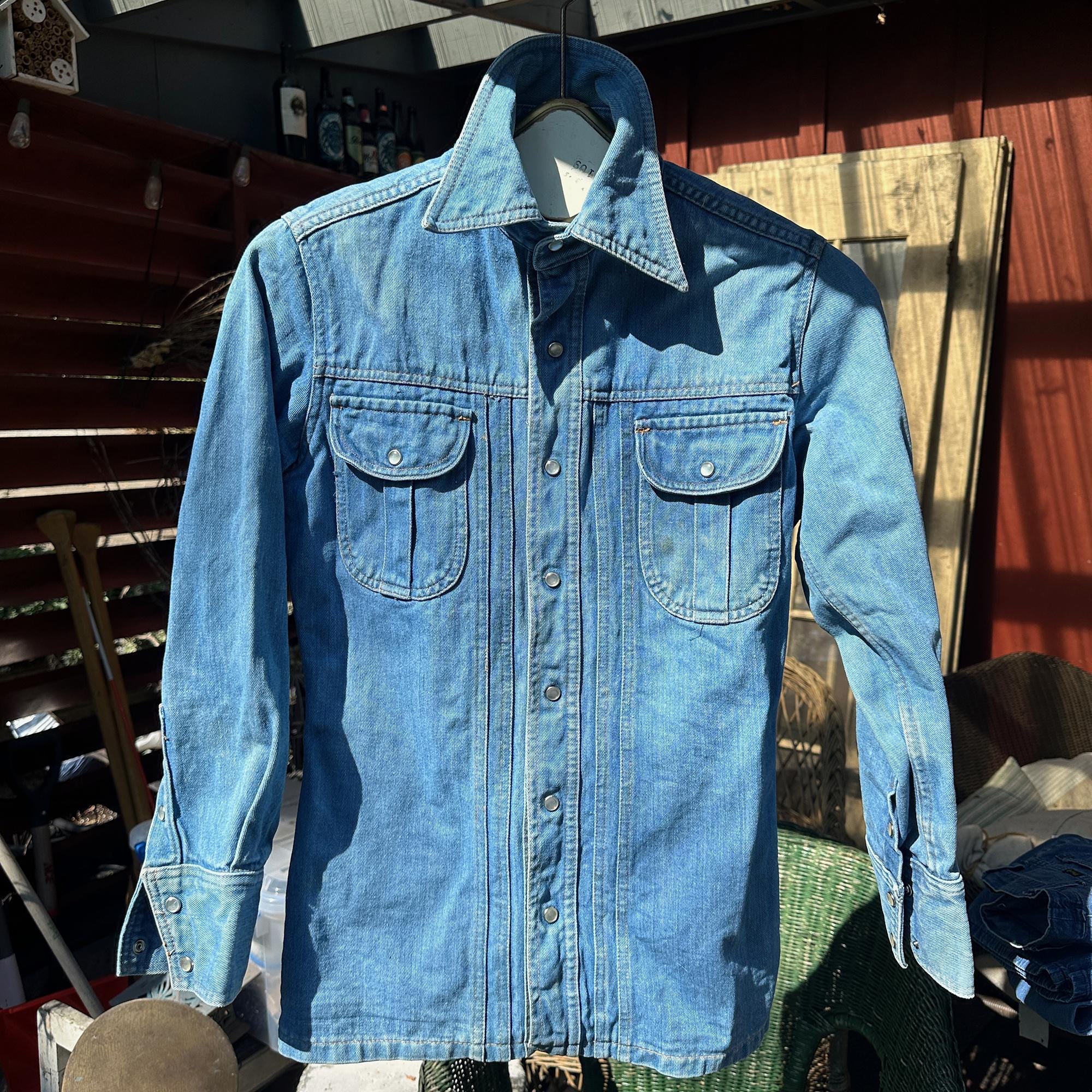 Vintage 1970s Brittania Denim Shirt Jacket // Size S > white pearl snaps, work, utility, blue cotton denim fabric