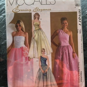 Evening Gown or Dress Pattern &gt; Sleeveless or Off Shoulder // McCall&#39;s 4377, Size 4, 6, 8, 10 &gt; prom, wedding, ball gown &gt; Unused