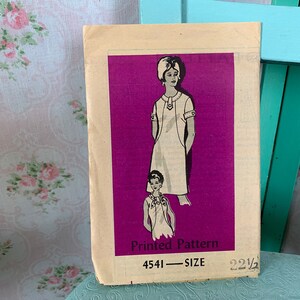 Vintage 1960s Dress w/Front Interest Pattern // Mail Order Pattern 4541 &gt; volup size 22 1/2 &gt; Unused &gt; tab front, curved front seams