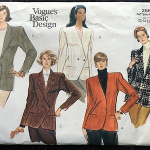 Pode incluir: Um padrão de costura para cinco estilos diferentes de blazer. O padrão é para os tamanhos 12-14-16. O padrão é chamado Vogue's Basic Design e o número do padrão é 2554.