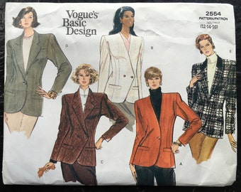 Misses' or Misses' Petite Jacket Pattern // Vogue Basic Design 2554 > size 12-14-16 > blazer, notched lapels