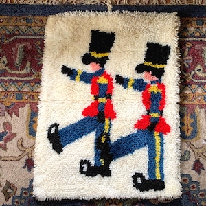 Vintage Toy Soldiers Hooked Rug, Wall Hanging // 19x26" > bright colors, holiday decor, nutcracker, decorative, handmade