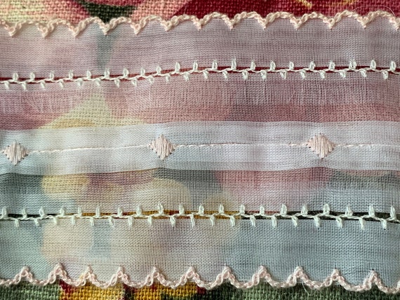 Vintage Sheer Embroidered Organdy Edging Trim // 93