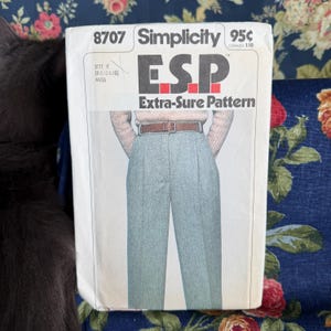 Vintage 1970s Pants Pattern // Simplicity 8707 > sz 8-10-12 > Uncut Unused > top-stitched, fly front zipper, front tucks, waistband, pockets