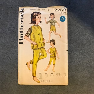 Vintage Girls’ Sportswear Coordinates Pattern // Butterick 2269 &gt; Size 8, Breast 26 &gt; blouse, Johnny collar, clam diggers &gt; Unused &gt; 1960s