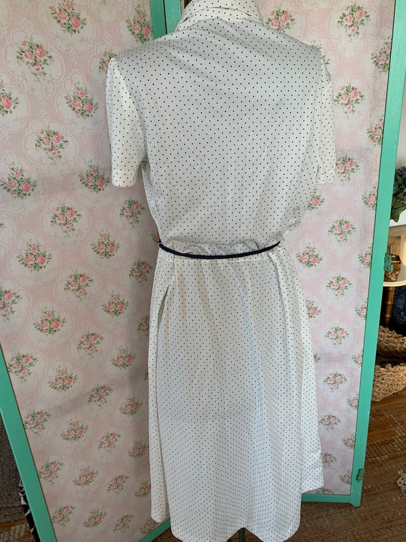 Vintage 1970s Polka Dot Shirtdress Size 13 wearable polyester button down skater dress navy blue dots and rope belt